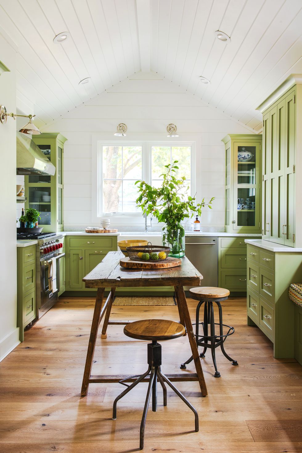 Rustik grøn maling i køkkenet
